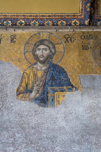 Mosaico bizantino all'interno di Hagia Sophia Istanbul Turchia