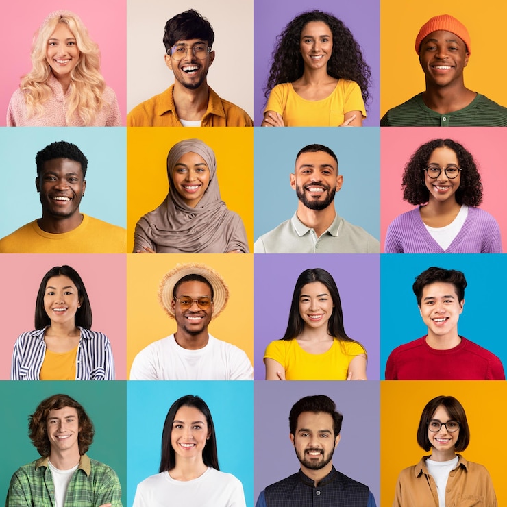 Foto mosaico di foto in primo piano di giovani sorridenti di diverse nazionalità