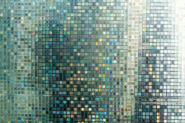 Mosaico di vetro in bagno.