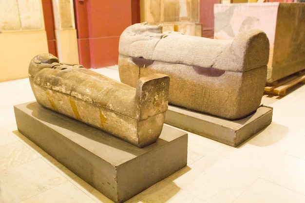 Mostre antiche di fama mondiale al Museo Egizio del Cairo, in Egitto