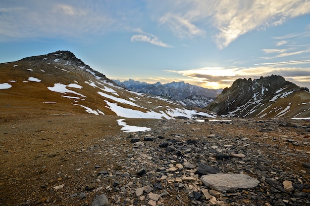 Mountainscape al tramonto