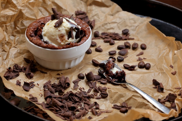 mousse al caffè con gelato alla vaniglia