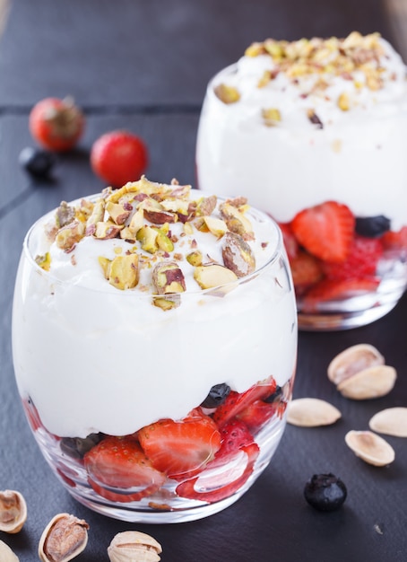 Mousse alla vaniglia con fragole