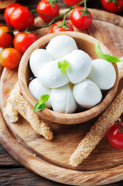 Mozzarella italiana con pomodoro e basilico