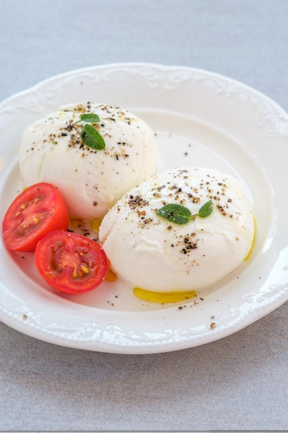 Mozzarella sul piatto