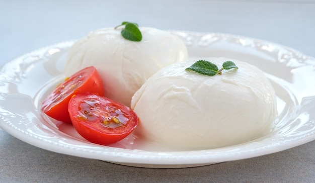 Mozzarella sul piatto