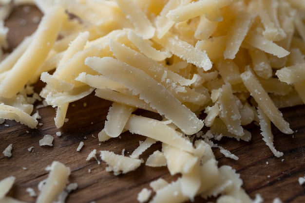 Mucchio di parmigiano grattugiato