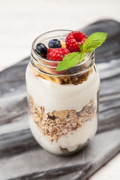 Muesli con frutti di bosco