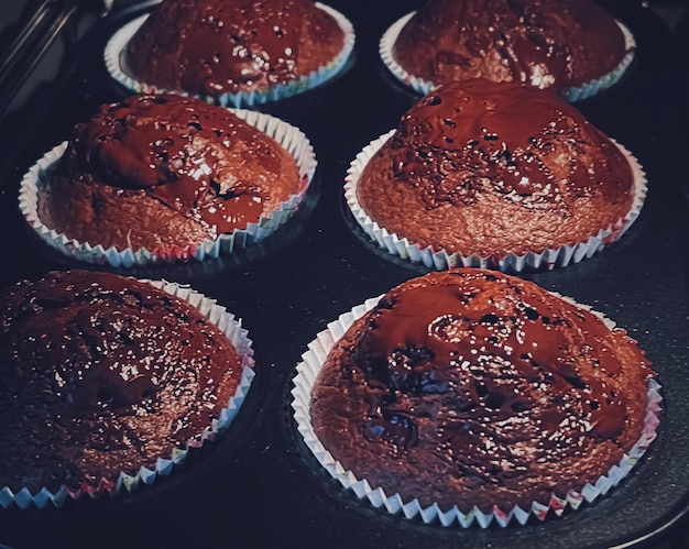 Muffin al cioccolato cottura in forno torte fatte in casa ricetta cibo e cucina