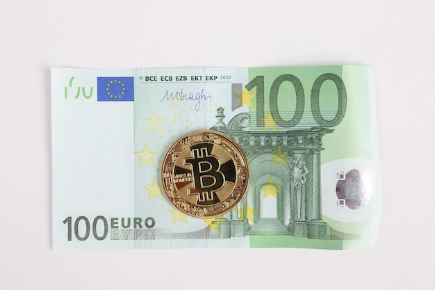 Multi Euro Dolar cash Diversi tipi di banconote bitcoin di nuova generazione