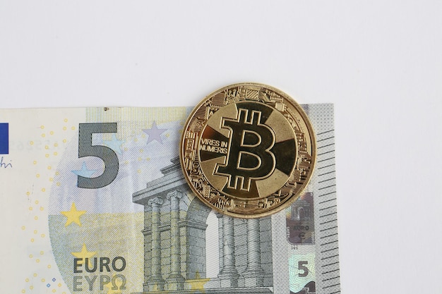 Multi Euro Dolar cash Diversi tipi di banconote bitcoin di nuova generazione