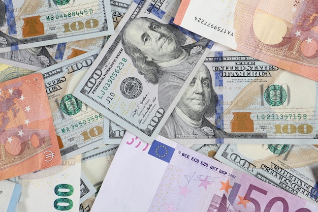 Multi Euro Dolar contanti e monete Diversi tipi di banconote di nuova generazione bitcoin lira turca