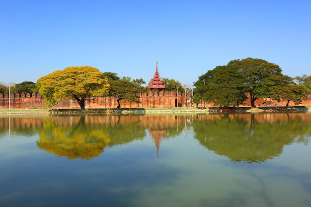 Muro di Fort o Royal Palace a Mandalay