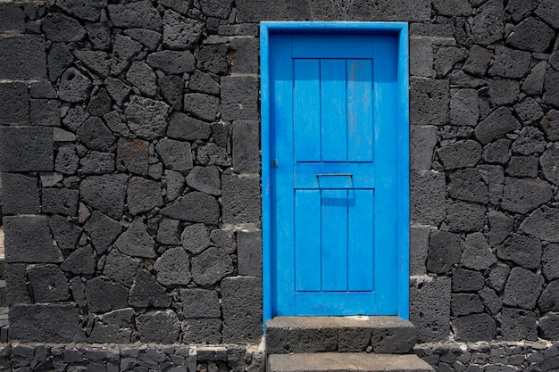Muro di muratura in pietra lavica blu a La Palma