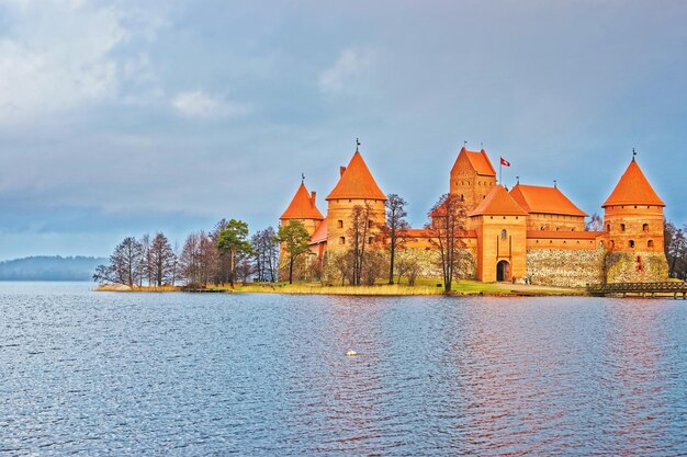 Museo del castello dell'isola di Trakai nel lago Galve, vicino a Vilnius, Lituania