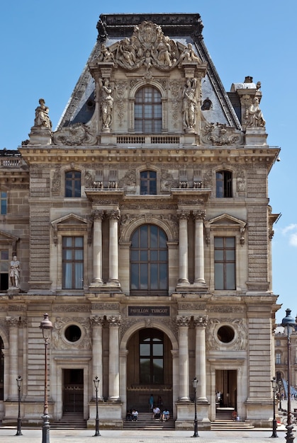 Museo del Louvre di Parigi