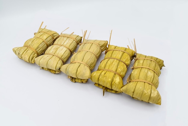 Myanmar o cibo di strada tradizionale birmano zongzi di riso glutinoso