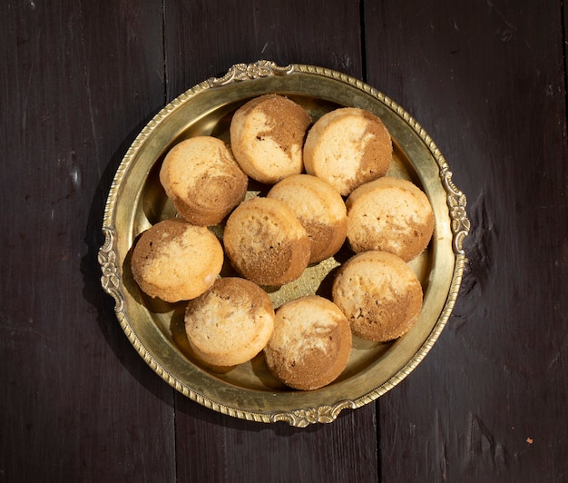 Nankhatai o biscotti dolci indiani dell'alimento