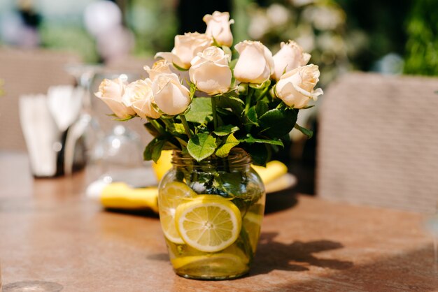 Natura morta con fiori e vaso