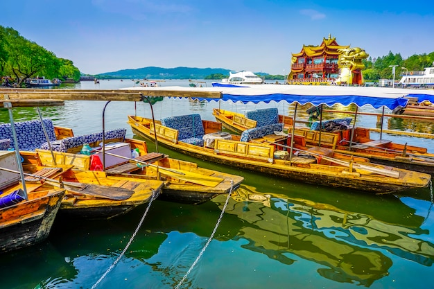 Nave da crociera del West Lake