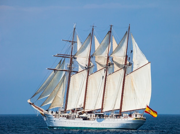 Nave Juan Sebastian de Elcano