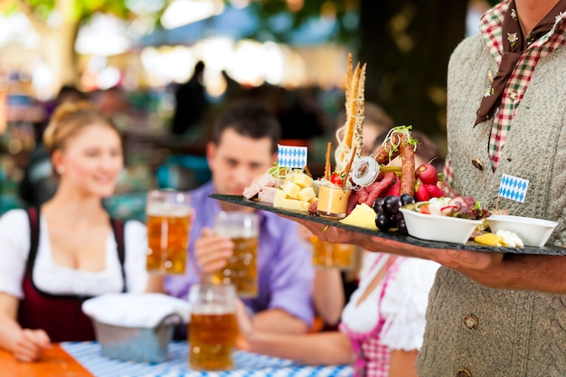 Nel giardino della birra - birra e snack