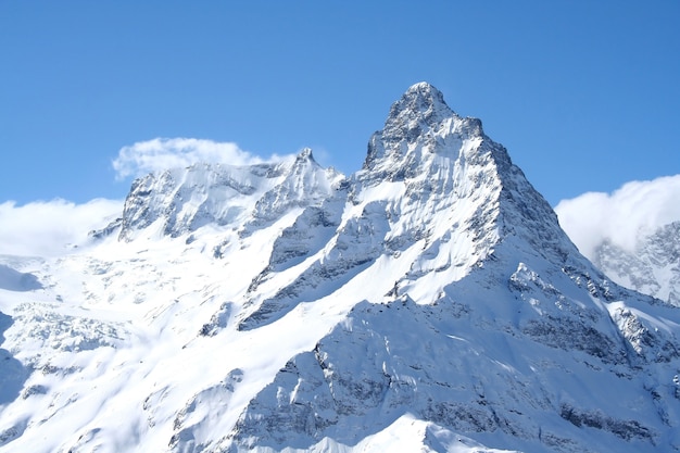 Nelle montagne di Dombai, nel Caucaso