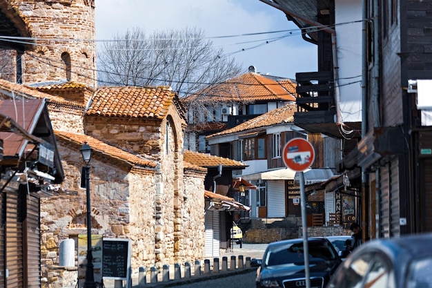 Nessebar città vecchia street view vecchie case in pietra e legno a Nessebar, patrimonio dell'UNESCO, Bulgaria