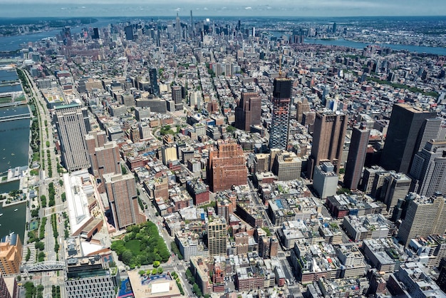 NEW YORK - USA - 13 GIUNE 2015 vista aerea del ponte di Manhattan dalla Freedom Tower