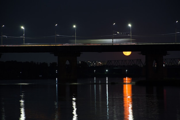 Non una luna piena nel cielo