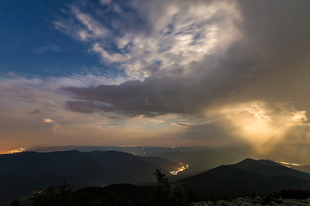 Notte d'estate in montagna