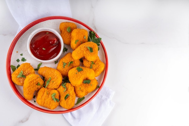 Nuggets di pollo d'oro fatti in casa