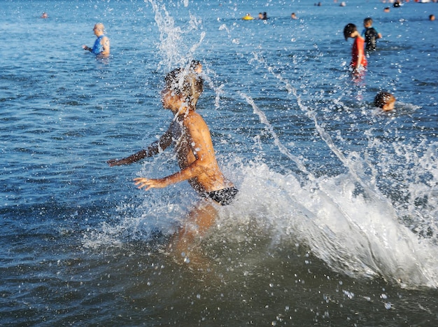 Nuoto nel lago Kinneret