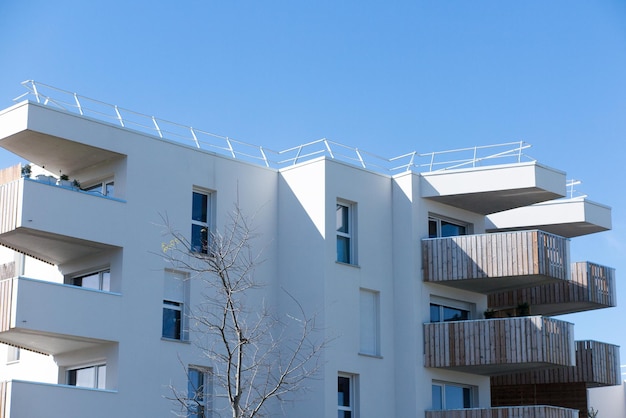 Nuova costruzione con ampio balcone