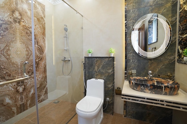 Nuovo bagno moderno