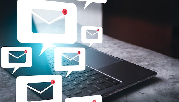 Nuovo ologramma di notifica di e-mail con spazio di copia Comunicazione di e- mail aziendale