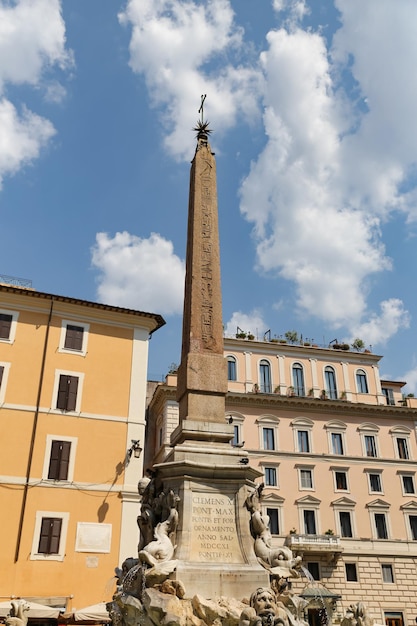 Obelisco in Piazza del Pantheon Piazza della Rotonda a Roma Italia