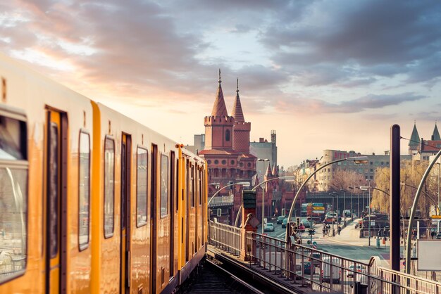 Oberbaumbridge, Berlino, Germania