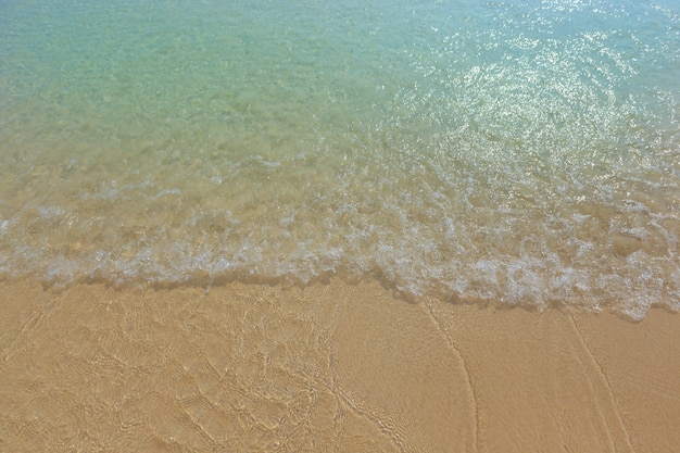 Ocean Wave sulla spiaggia