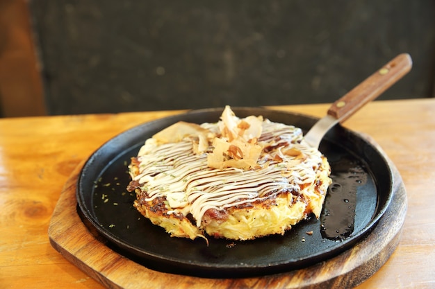 Okonomiyaki di cibo giapponese, pizza giapponese?