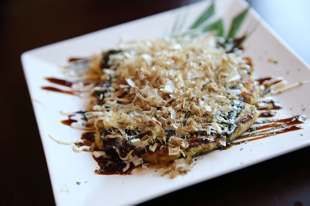 Okonomiyaki di cibo giapponese, pizza giapponese?