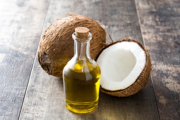 Olio di cocco su legno