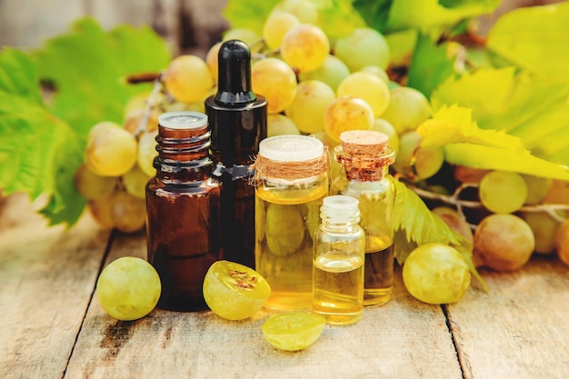 Olio di semi d'uva in bottiglia Messa a fuoco selettiva Natura