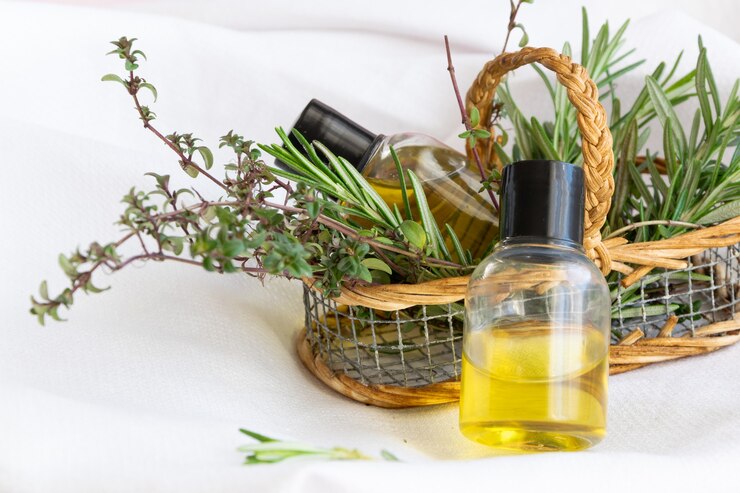 Foto olio essenziale a base di erbe, trattamento di bellezza alternativo, cura organica del corpo e del viso