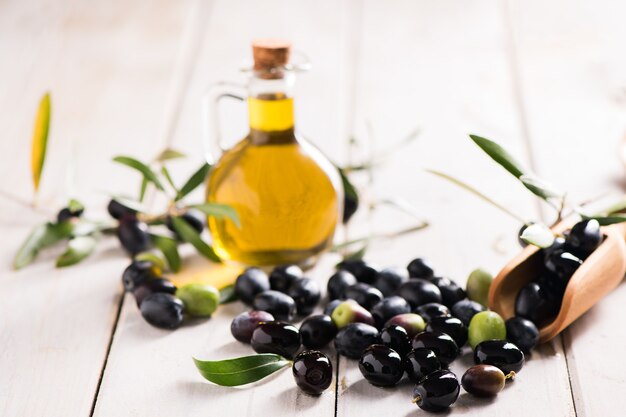 Olive E Olio In Bottiglia