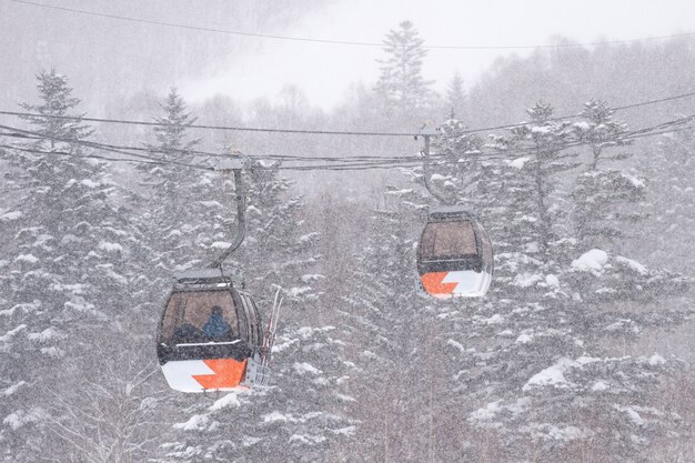 Orange impianti di risalita sulla neve