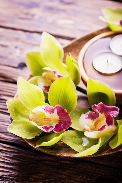 Orchidea e candele