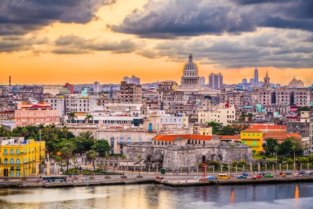 Orizzonte del centro di L'Avana Cuba