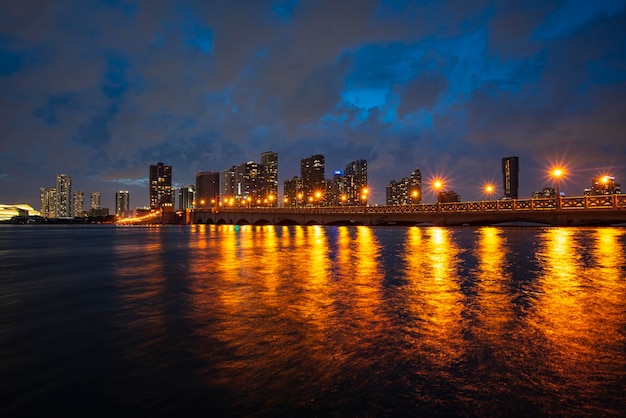 Orizzonte del centro di Miami di Miami ad altezza