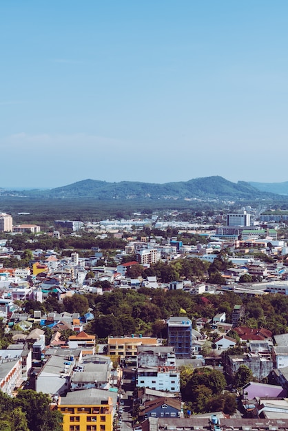 Orizzonte della città di Phuket a Rang Hill a Phuket